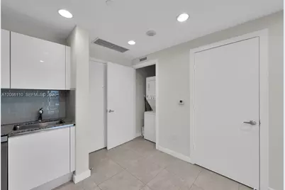 1060 Brickell Ave #815, Miami, FL 33131 - Photo 11