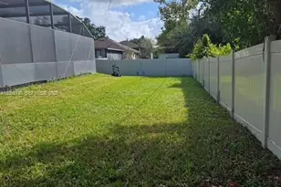 619 N Firwood Dr, Deltona, FL 32725 - Photo 5