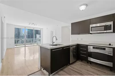 90 SW 3rd St #1801, Miami, FL 33130 - Photo 11