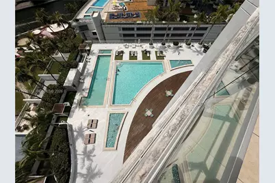 90 SW 3rd St #1801, Miami, FL 33130 - Photo 3