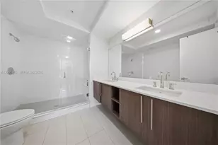 7825 NW 107th Ave, Doral, FL 33178 - Photo 15