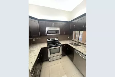 10700 NW 14th St #142, Plantation, FL 33322 - Photo 3
