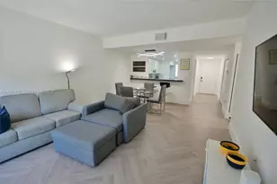 10026 Hammocks Blvd, Miami, FL 33196 - Photo 3