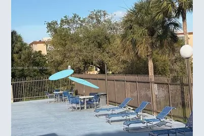 8893 Fontainebleau Blvd #304, Miami, FL 33172 - Photo 23