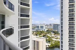 15811 Collins Ave, Sunny Isles Beach, FL 33160 - Photo 23