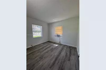 568 E 49th St #568, Hialeah, FL 33013 - Photo 5