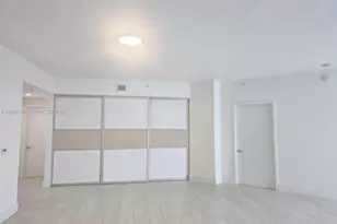 17301 Biscayne Blvd, North Miami Beach, FL 33160 - Photo 7