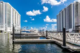 17301 Biscayne Blvd, North Miami Beach, FL 33160 - Photo 17