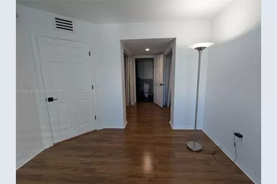 1155 Brickell Bay Dr #910, Miami, FL 33131 - Photo 39