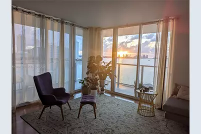 1155 Brickell Bay Dr #910, Miami, FL 33131 - Photo 11
