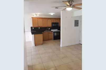 8425 NW 8th St #104, Miami, FL 33126 - Photo 7