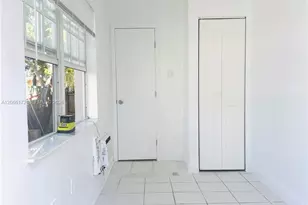 1922 McKinley St, Hollywood, FL 33020 - Photo 3