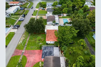 1545 NW 130th St #Efficiency, North Miami, FL 33167 - Photo 17