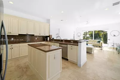 1490 Cleveland Rd, Miami Beach, FL 33141 - Photo 17