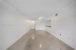 9405 Fontainebleau Blvd, Miami, FL 33172 - Photo 3