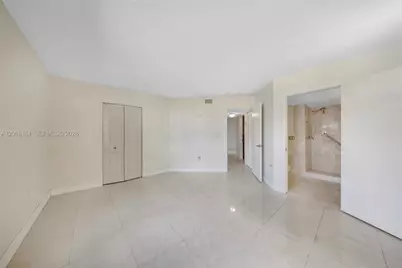 9405 Fontainebleau Blvd #112, Miami, FL 33172 - Photo 19