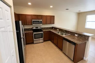 3514 W 88th Terrace, Hialeah, FL 33018 - Photo 9