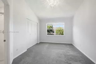 12135 SW 3rd St, Pembroke Pines, FL 33025 - Photo 17