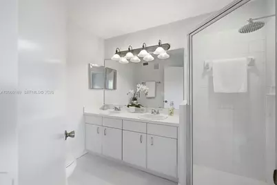 12135 SW 3rd St, Pembroke Pines, FL 33025 - Photo 19