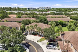 12135 SW 3rd St, Pembroke Pines, FL 33025 - Photo 41
