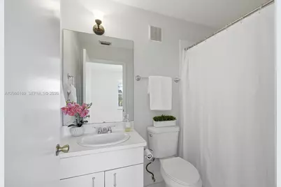 12135 SW 3rd St, Pembroke Pines, FL 33025 - Photo 23