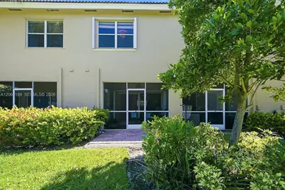 12135 SW 3rd St, Pembroke Pines, FL 33025 - Photo 27