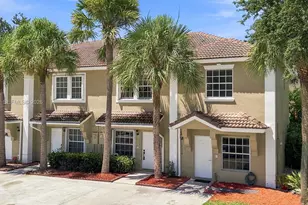 12135 SW 3rd St, Pembroke Pines, FL 33025 - Photo 29