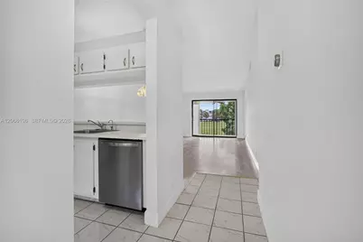 4626 E Lucerne Lakes Blvd E #202, Lake Worth, FL 33467 - Photo 7