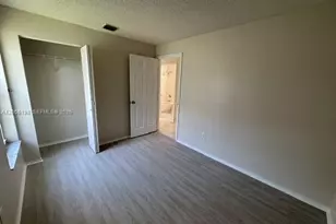 982 SW 9th Ct, Florida City, FL 33034 - Photo 17