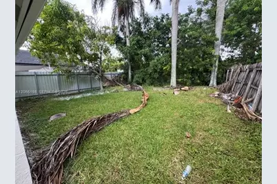 982 SW 9th Ct, Florida City, FL 33034 - Photo 25