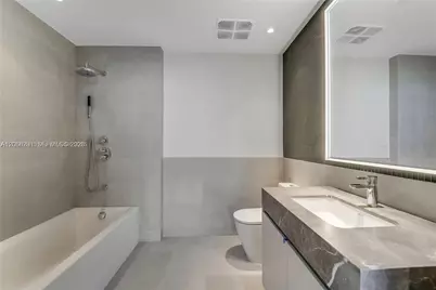 500 Alton #3304, Miami Beach, FL 33139 - Photo 17