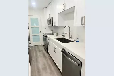 100 Lincoln Rd #301, Miami Beach, FL 33139 - Photo 13