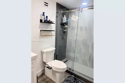 100 Lincoln Rd #301, Miami Beach, FL 33139 - Photo 17