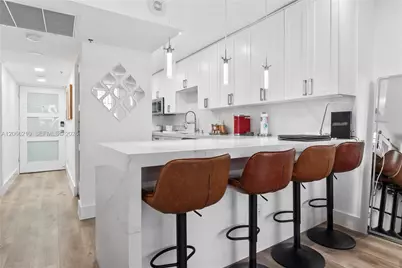 100 Lincoln Rd #301, Miami Beach, FL 33139 - Photo 3