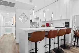 100 Lincoln Rd, Miami Beach, FL 33139 - Photo 3