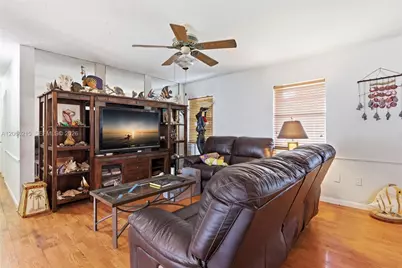 10235 Pan American Dr, Cutler Bay, FL 33189 - Photo 5