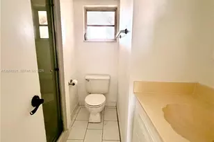840 NW 87th Ave, Miami, FL 33172 - Photo 5
