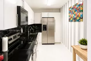 401 69th St, Miami Beach, FL 33141 - Photo 5