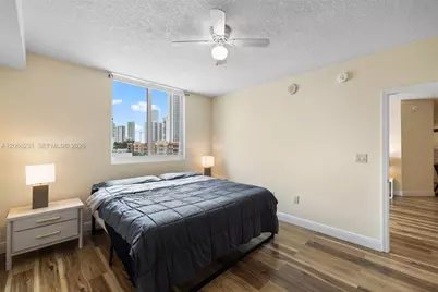 275 NE 18th St #710, Miami, FL 33132 - Photo 13