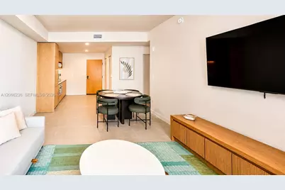 11 NE 6th St #212, Miami, FL 33132 - Photo 5