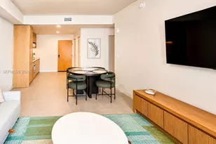 11 NE 6th St, Miami, FL 33132 - Photo 5