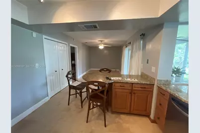 9301 SW 54th St, Cooper City, FL 33328 - Photo 3