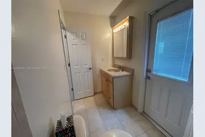 9301 SW 54th St, Cooper City, FL 33328 - Photo 13