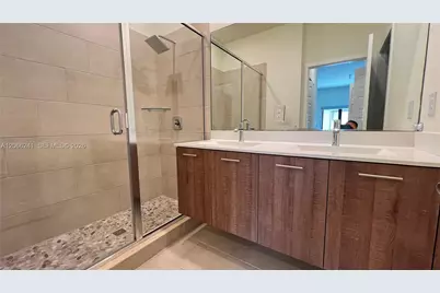 4738 NW 83rd Path #4738, Doral, FL 33166 - Photo 11