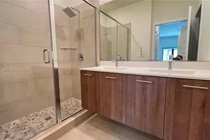 4738 NW 83rd Path, Doral, FL 33166 - Photo 11