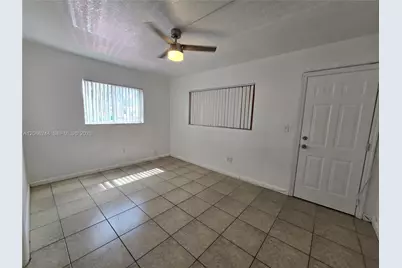 2330 NW 11th St #15, Miami, FL 33125 - Photo 7