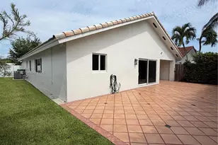 14525 NW 88th Ave, Miami Lakes, FL 33018 - Photo 33
