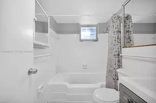2400 NE 9th St, Fort Lauderdale, FL 33304 - Photo 43