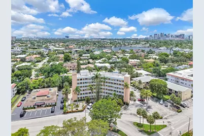 2400 NE 9th St #201, Fort Lauderdale, FL 33304 - Photo 1