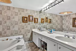 4000 Towerside Terrace, Miami, FL 33138 - Photo 21